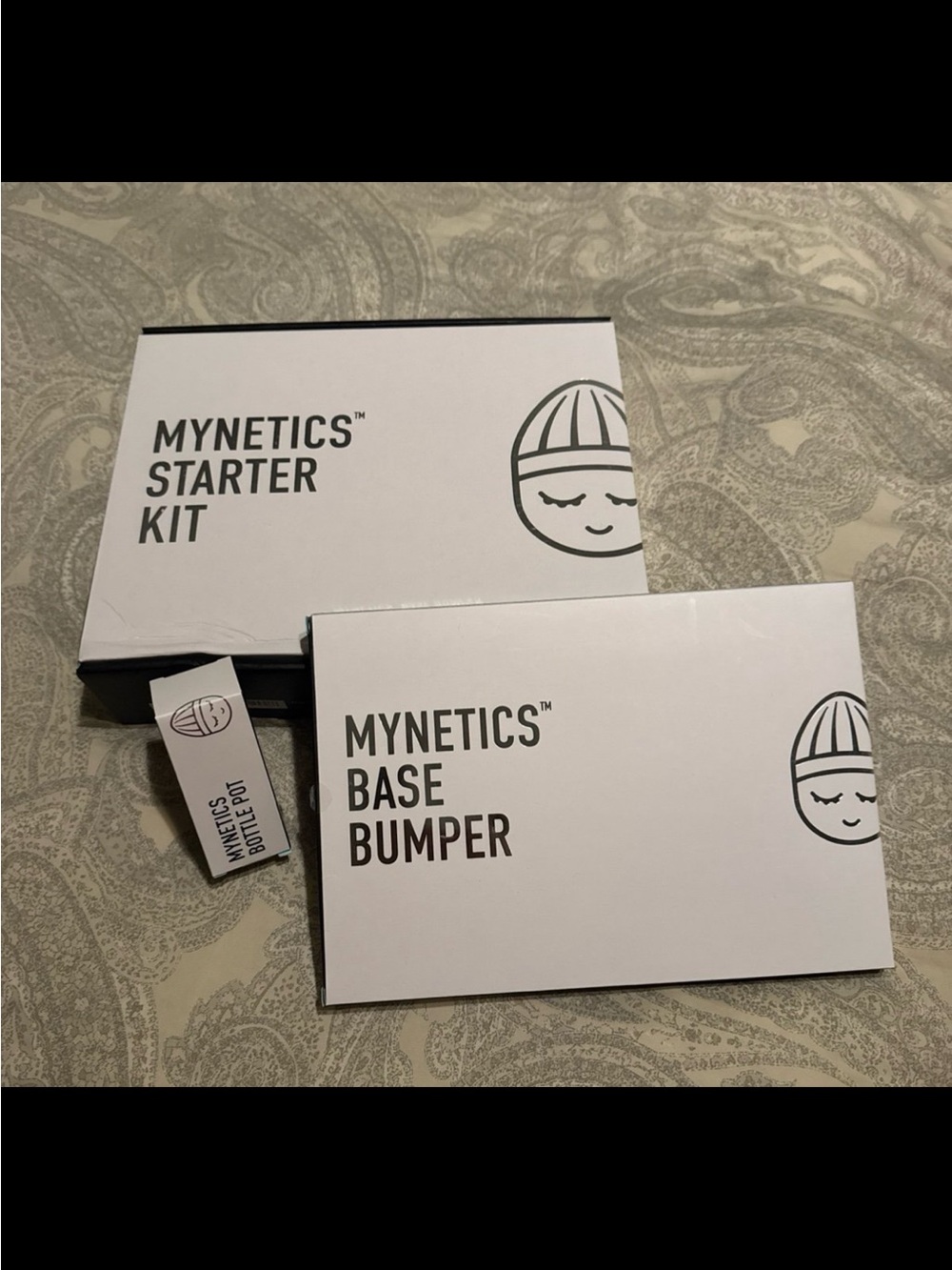 Mykitco Magnetic Makeup Station Starter Kit